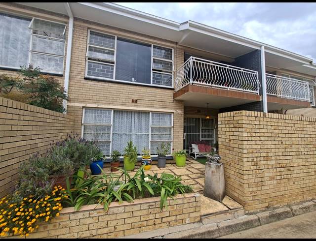 3 BEDROOM TOWNHOUSE FOR SALE IN THREE RIVERS PROPER